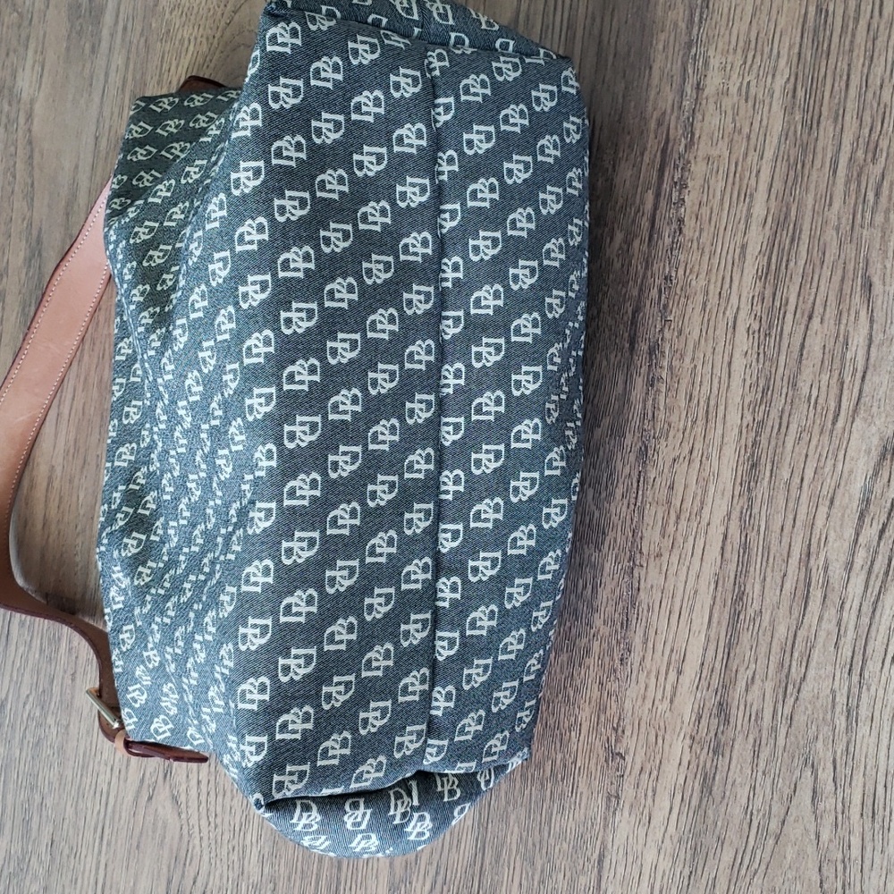 Dooney & Bourke - Picture 2 of 13